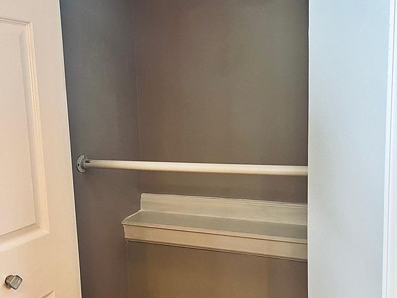 5th image of 12922 Augustus Ct