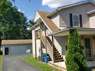 10933 Graystone Dr #2, Hagerstown, MD 21740