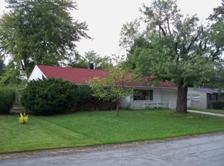 3851 Longridge Dr, Kettering, OH 45429