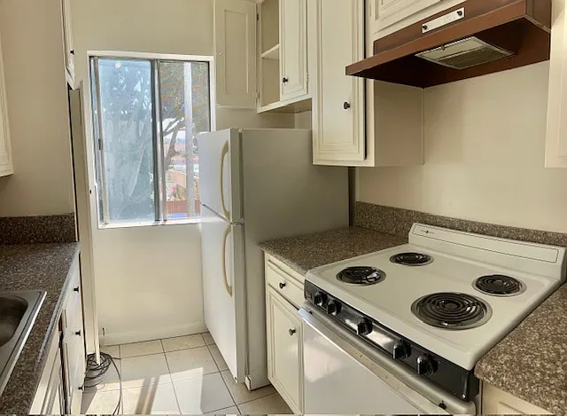 4804 Franklin Ave #8 — Photo 14