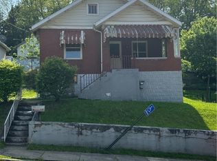 1176 Grandview Ave, Braddock, PA 15104