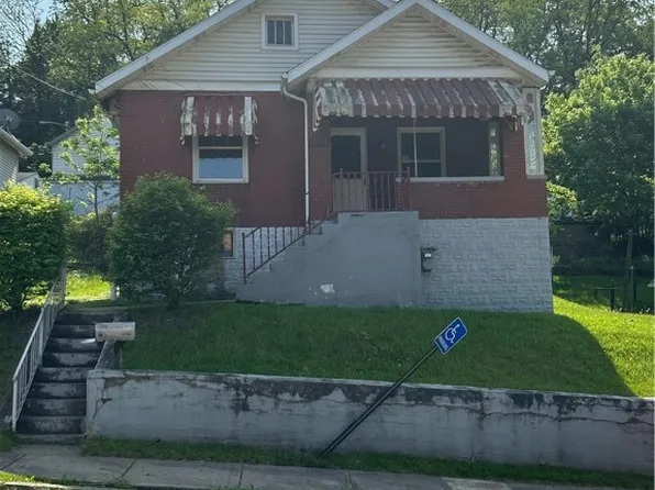 1176 Grandview Ave, Braddock, PA 15104