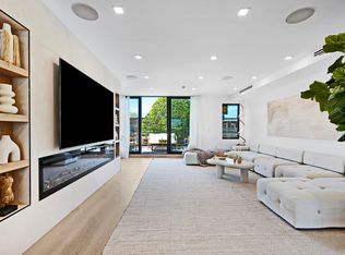 21-25 37th St #2, Astoria, NY 11105