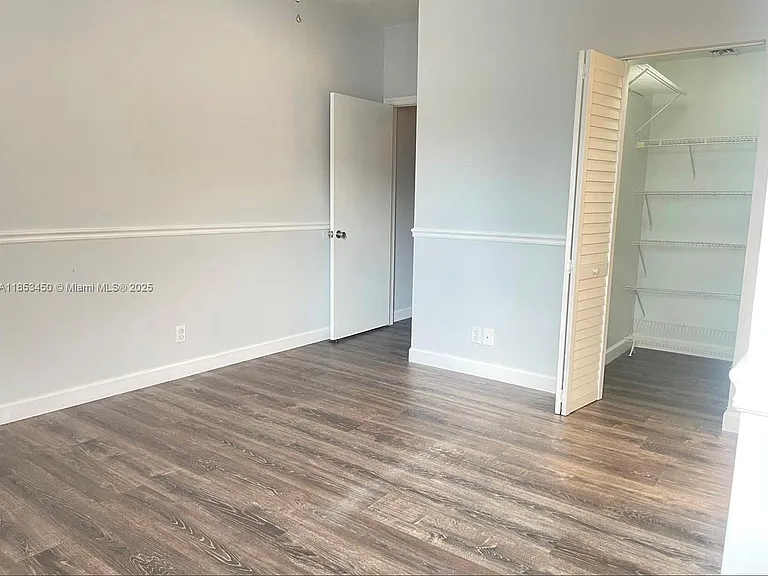 1566 Coronado Rd — Photo 9