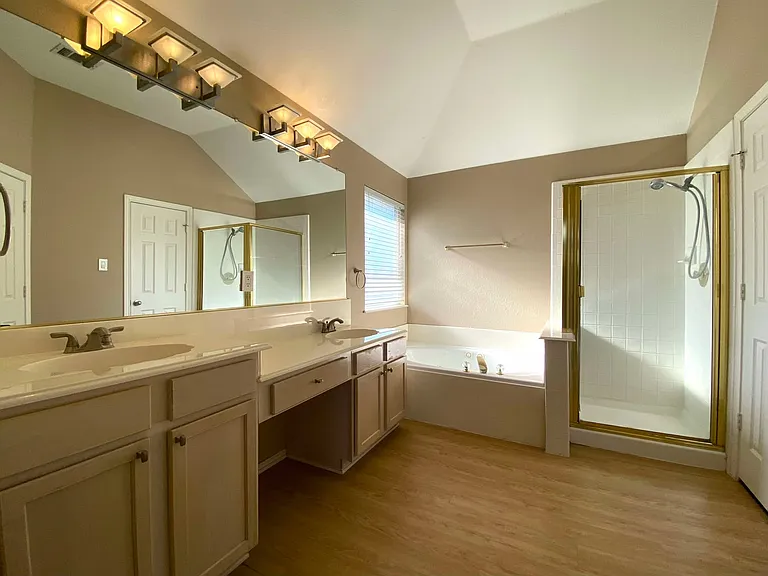 17815 Benchmark Dr — Photo 6
