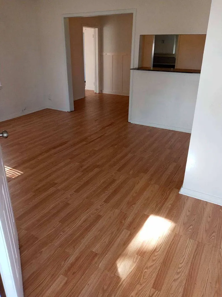 Prodigy Properties - 114 S Cherry — Photo 2