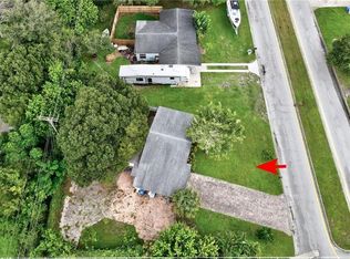 2624 2nd St SW, Vero Beach, FL 32962