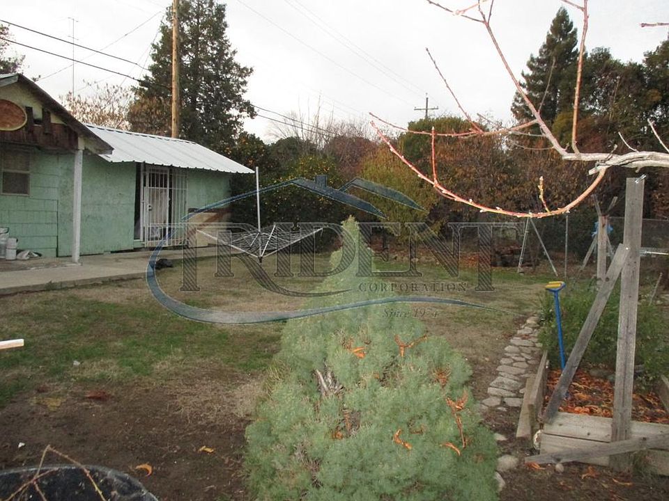 2nd image of 657 Ainsley Ave