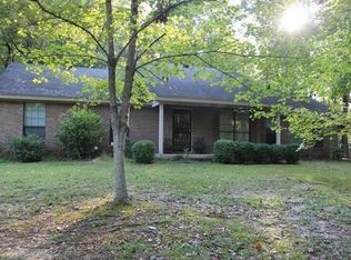 44 Girl Scout Rd, Grenada, MS 38901