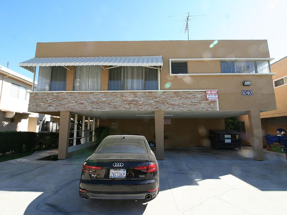 1st image of 1040 S Wooster St APT 3