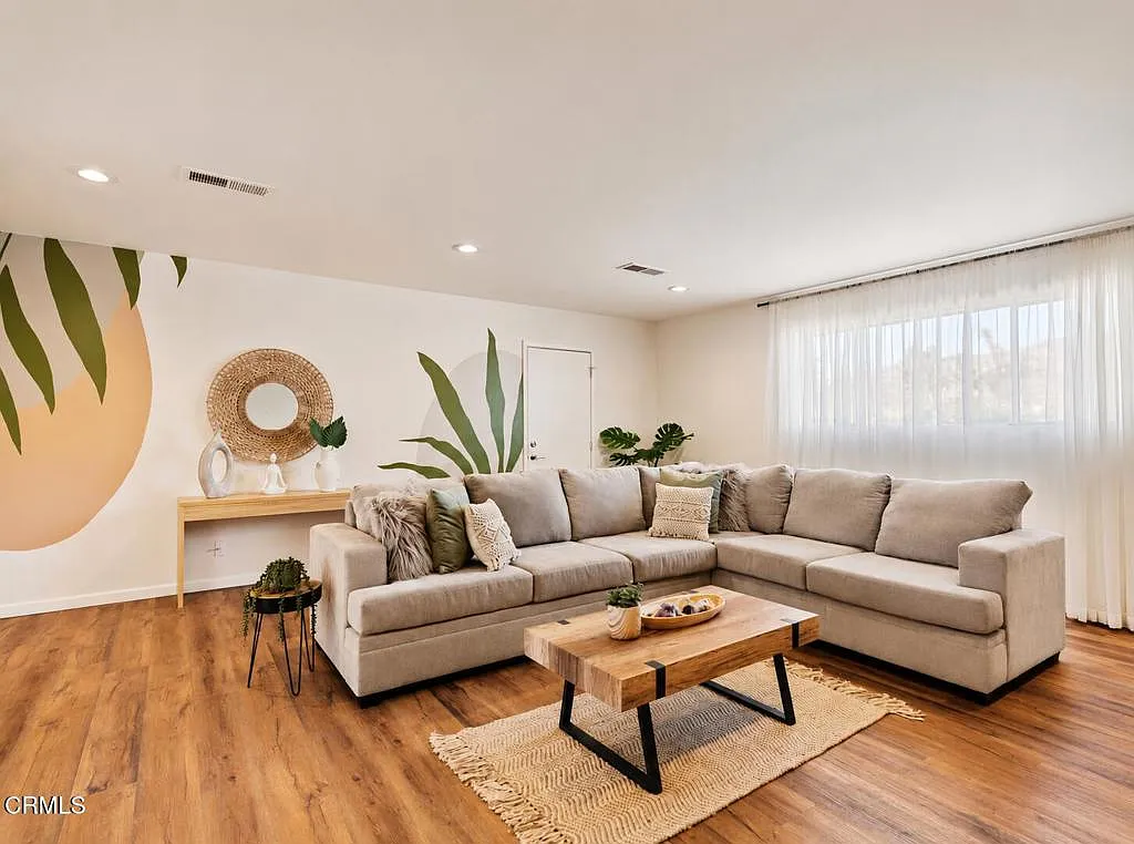 3 bed, 2.0 bath, 1763 sqft, $2,750 — Photo 4