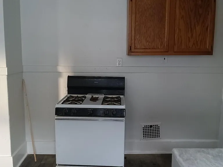 227 Garfield Ave #2 — Photo 17