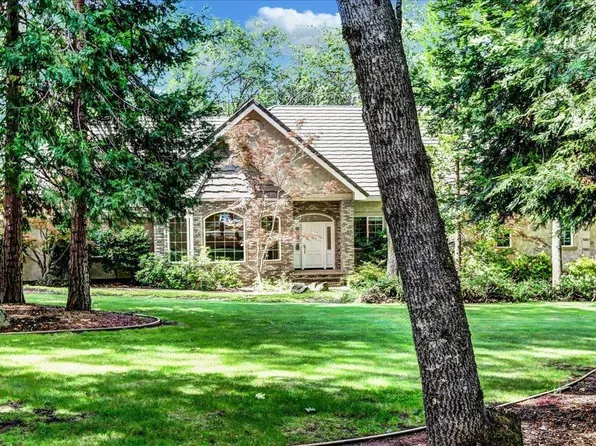 13033 Somerset Dr, Grass Valley, CA 95945