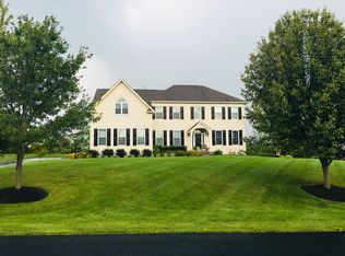 206 Mountain View Dr, Phoenixville, PA 19460