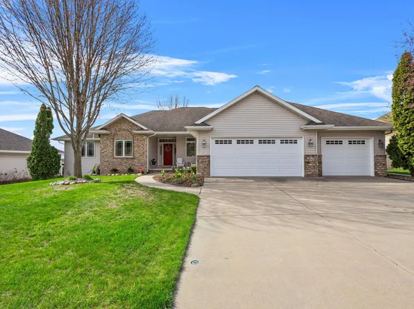 3177 Devroy Ln, Green Bay, WI 54313