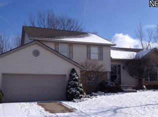 2140 Cyprus Dr SE, Massillon, OH 44646