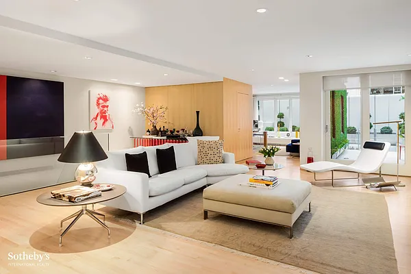 Sold by Sotheby's International Realty | media 33