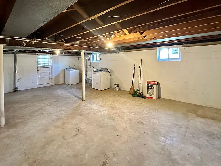 805 N Woodward Dr — Photo 25