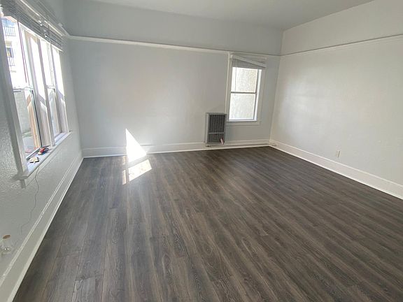 3rd image of 538 W 15th St APT 3