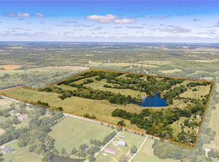1593 Rock Creek Rd, Ottawa, KS 66067
