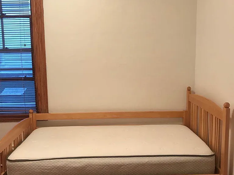 6 Perry St #5 — Photo 5