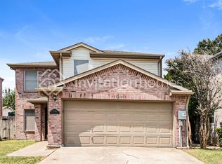 2040 Cardinal Ln, Lewisville, TX 75077