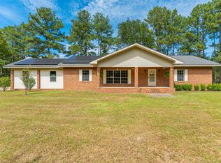 727 Wrights Creek Rd, Caryville, FL 32427