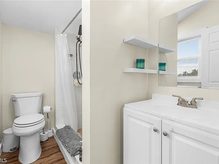 2430 Orange St — Photo 19