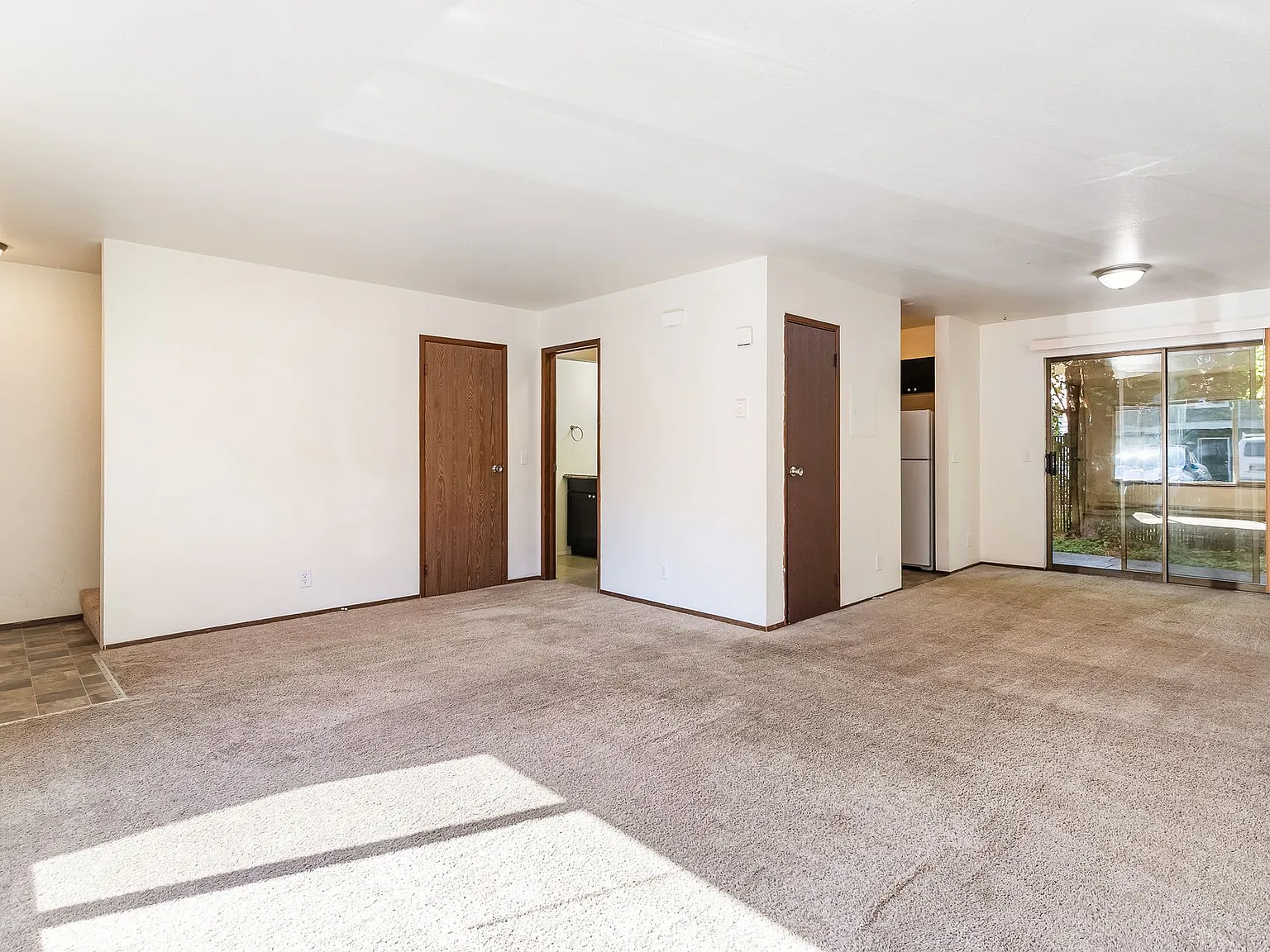 Twin Firs Apartments in Bellingham - Schedule a Tour Today — Photo 3