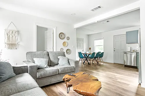 2321 Muret St Photo 1