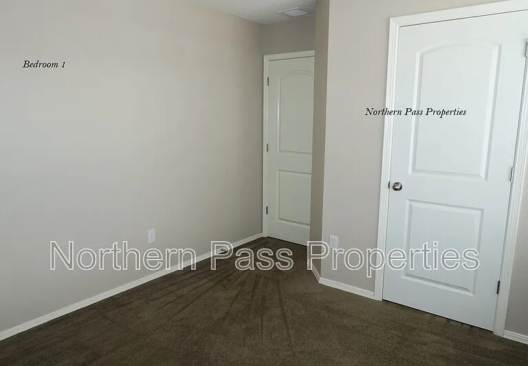 3233 Bell Point Dr — Photo 15