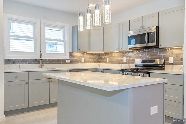 Aqua Kitchen Cabinets & Countertops Sale in Wayne,NJ