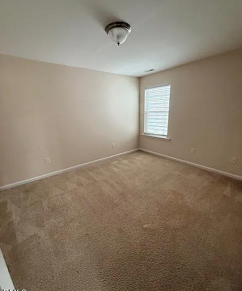 254 Begen St — Photo 32