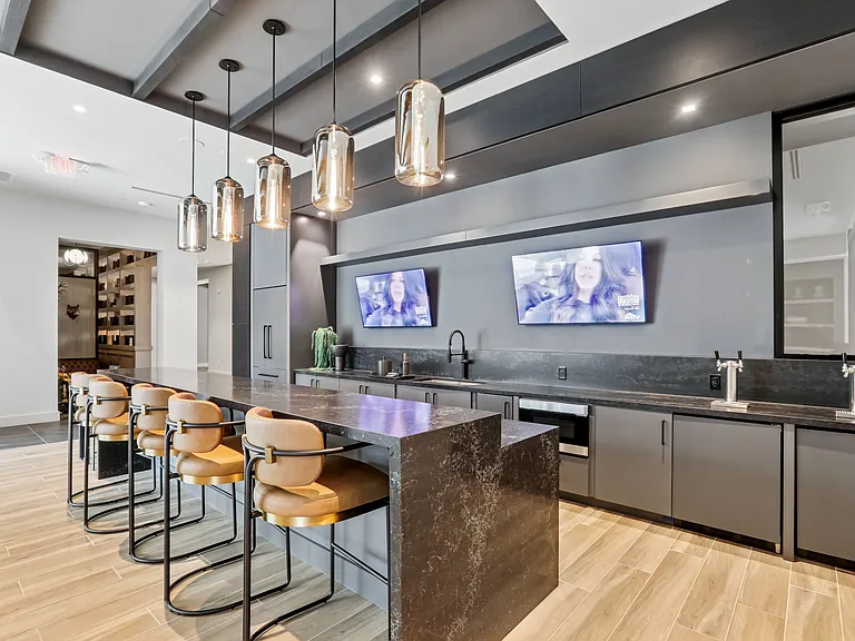 Alta New Carrollton — Photo 23