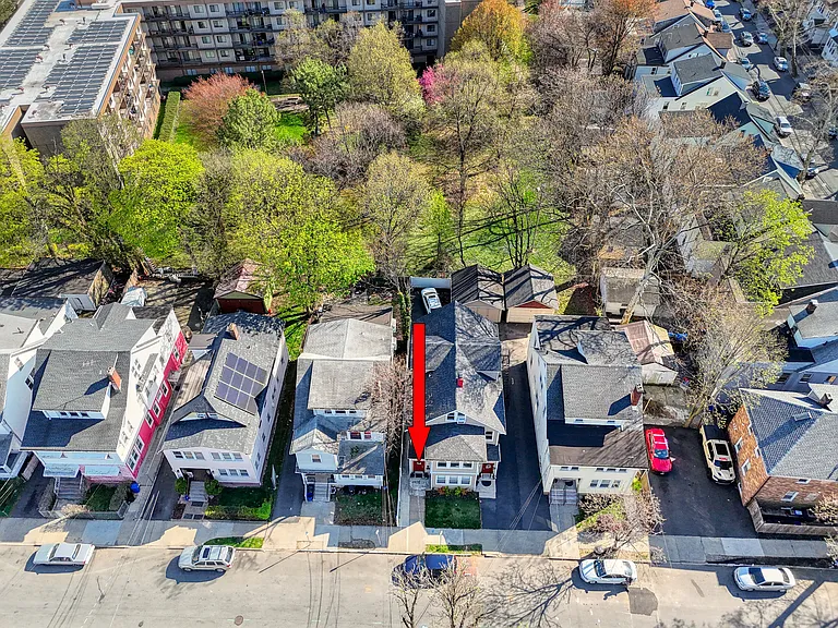 24 Marion Ave #2 — Photo 10