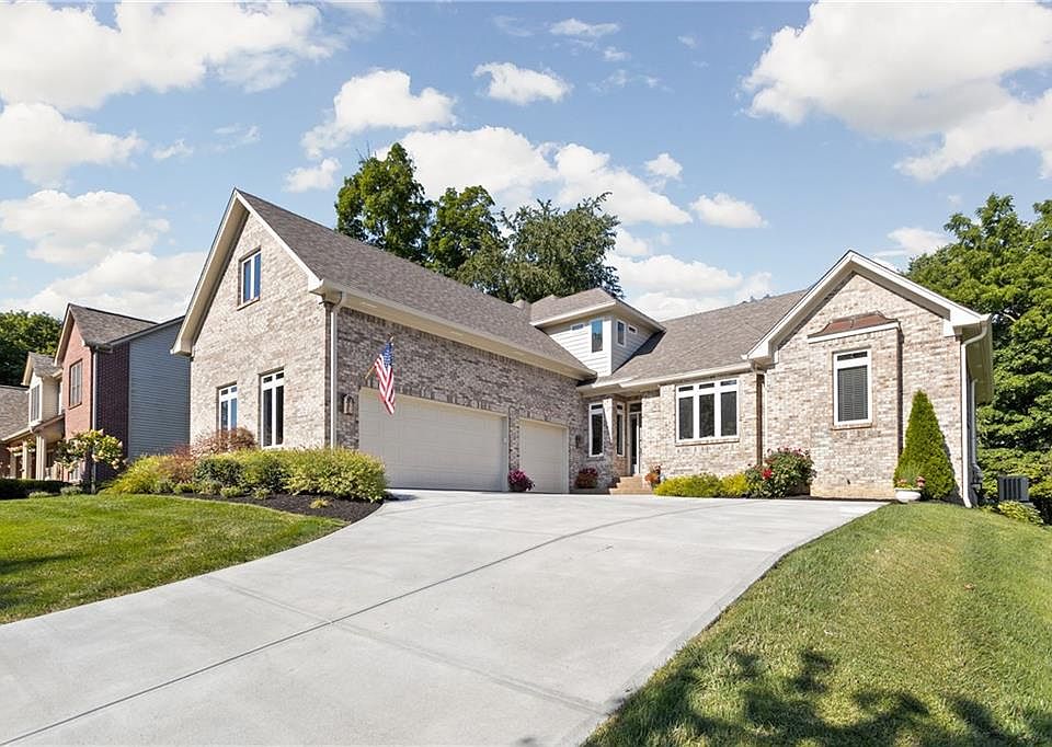 1st image of 18535 Oakmont Dr