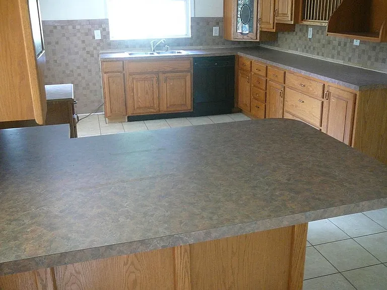400 N Oakridge Dr — Photo 16