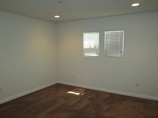 4th image of 1329 Glenoaks Blvd