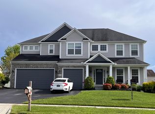 1923 Mallow Ln, Grove City, OH 43123