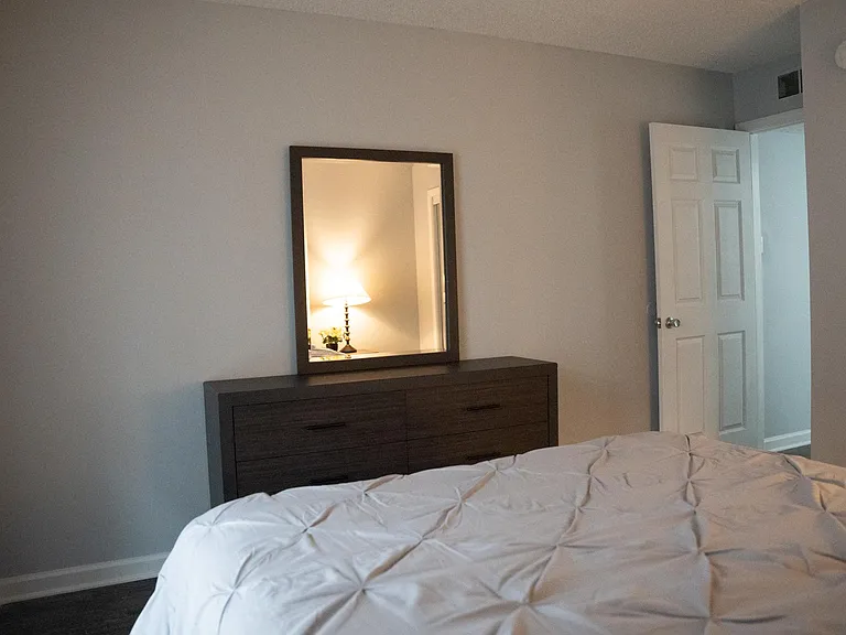 Oak Lane Apartments — Photo 25