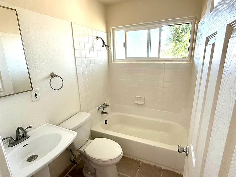 10100 Walnut St #3 — Photo 5