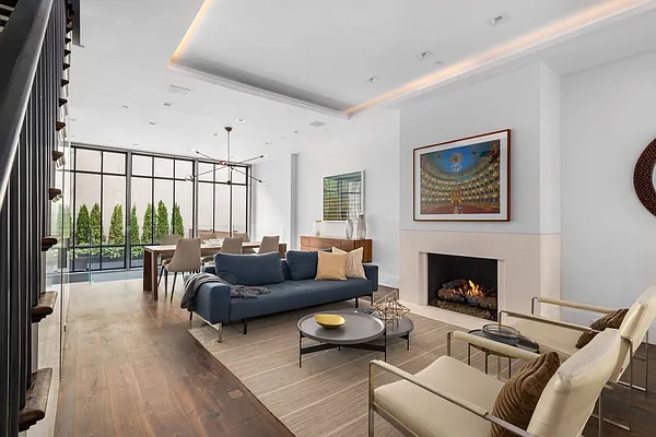 Sold by Compass | media 1