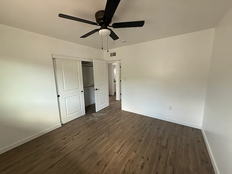 450 S Stapley Dr #C — Photo 8