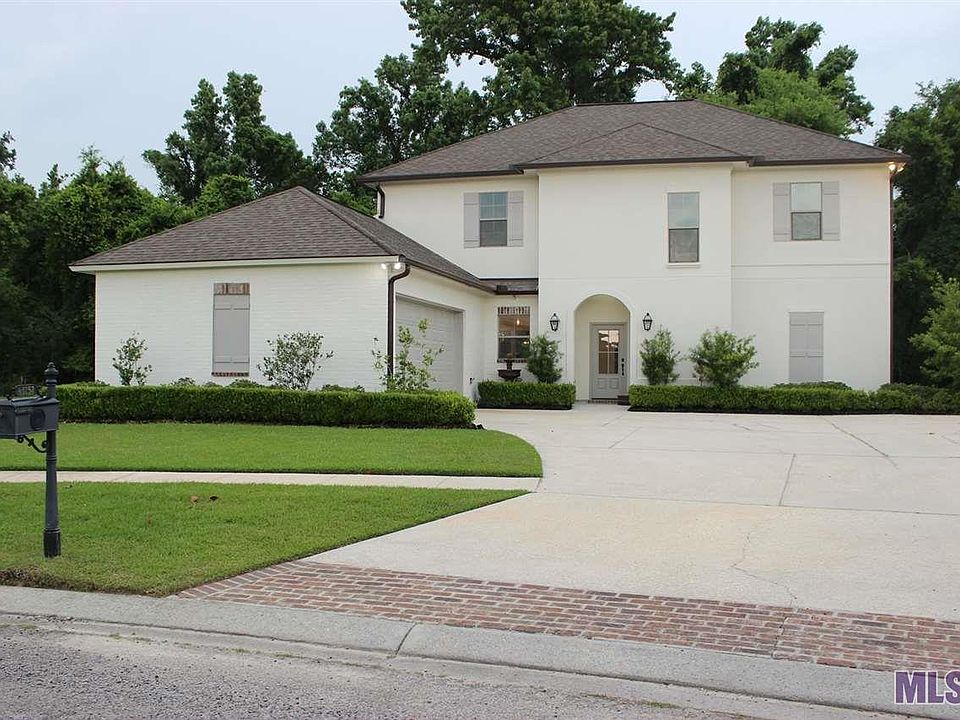 1st image of 43157 Bayside Ct