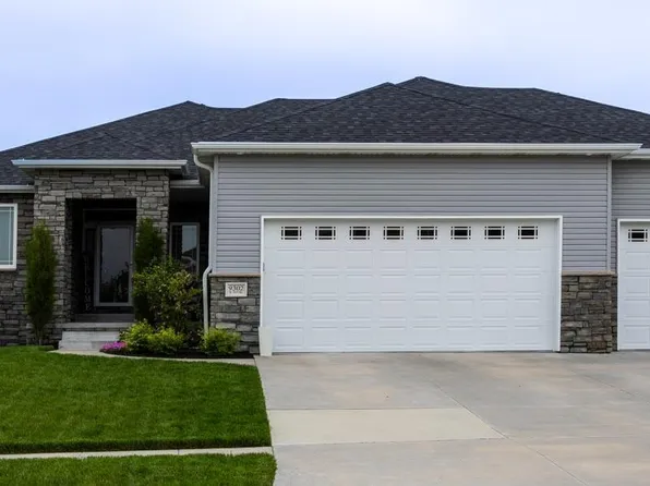 9302 S 31st St, Lincoln, NE 68516