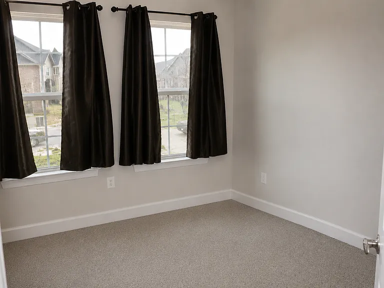 9543 Capital Ln — Photo 14