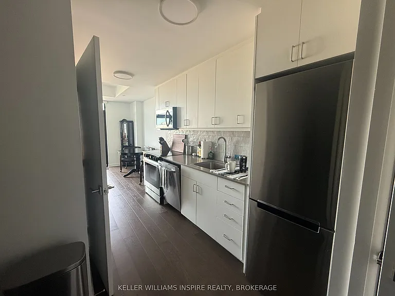 223 Princess St #806 — Photo 9