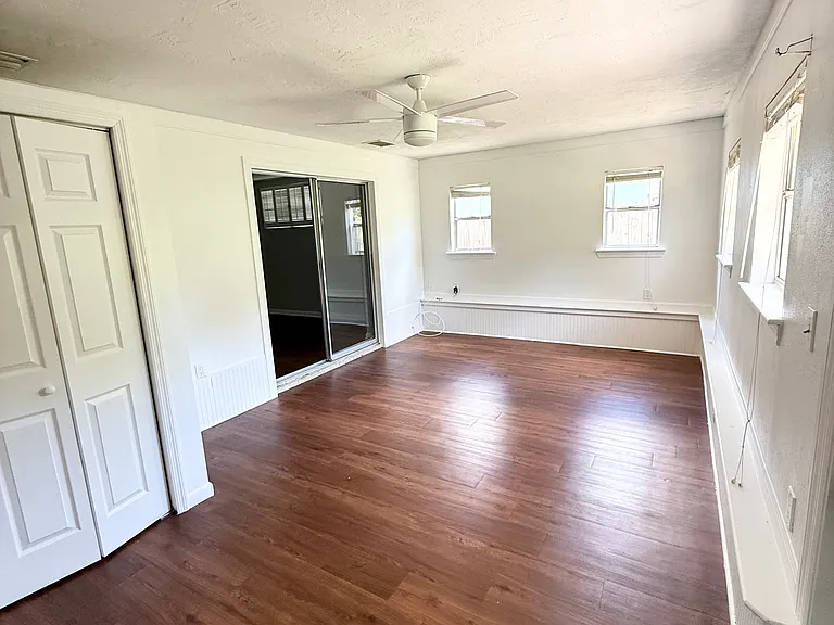 7623 Valley Ct — Photo 7