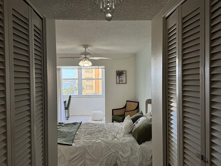 4550 Cove Cir #507 — Photo 19