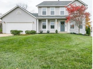 23 Oakshadow Ct, Saint Peters, MO 63376